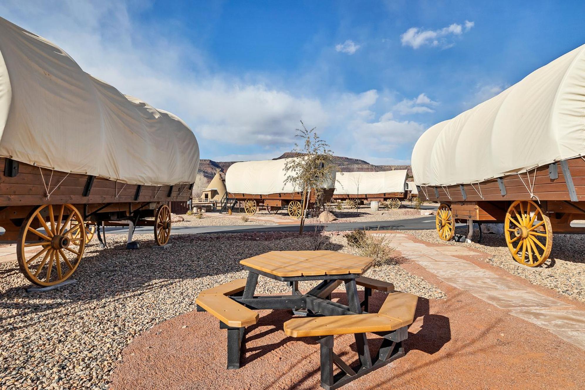 Zion White Bison Glamping & Rv Resort Virgin Kültér fotó
