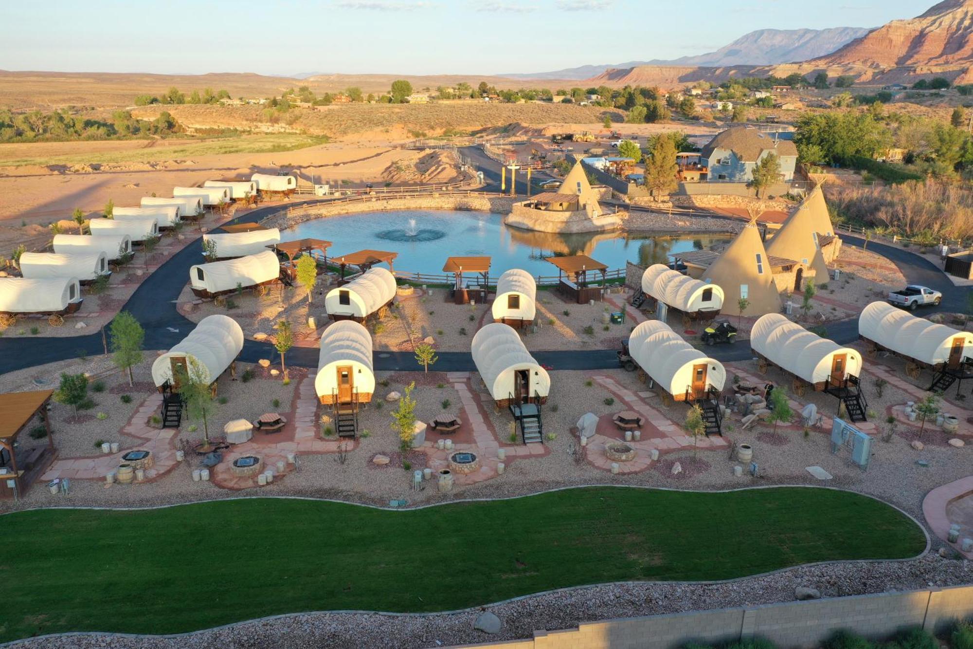 Zion White Bison Glamping & Rv Resort Virgin Kültér fotó