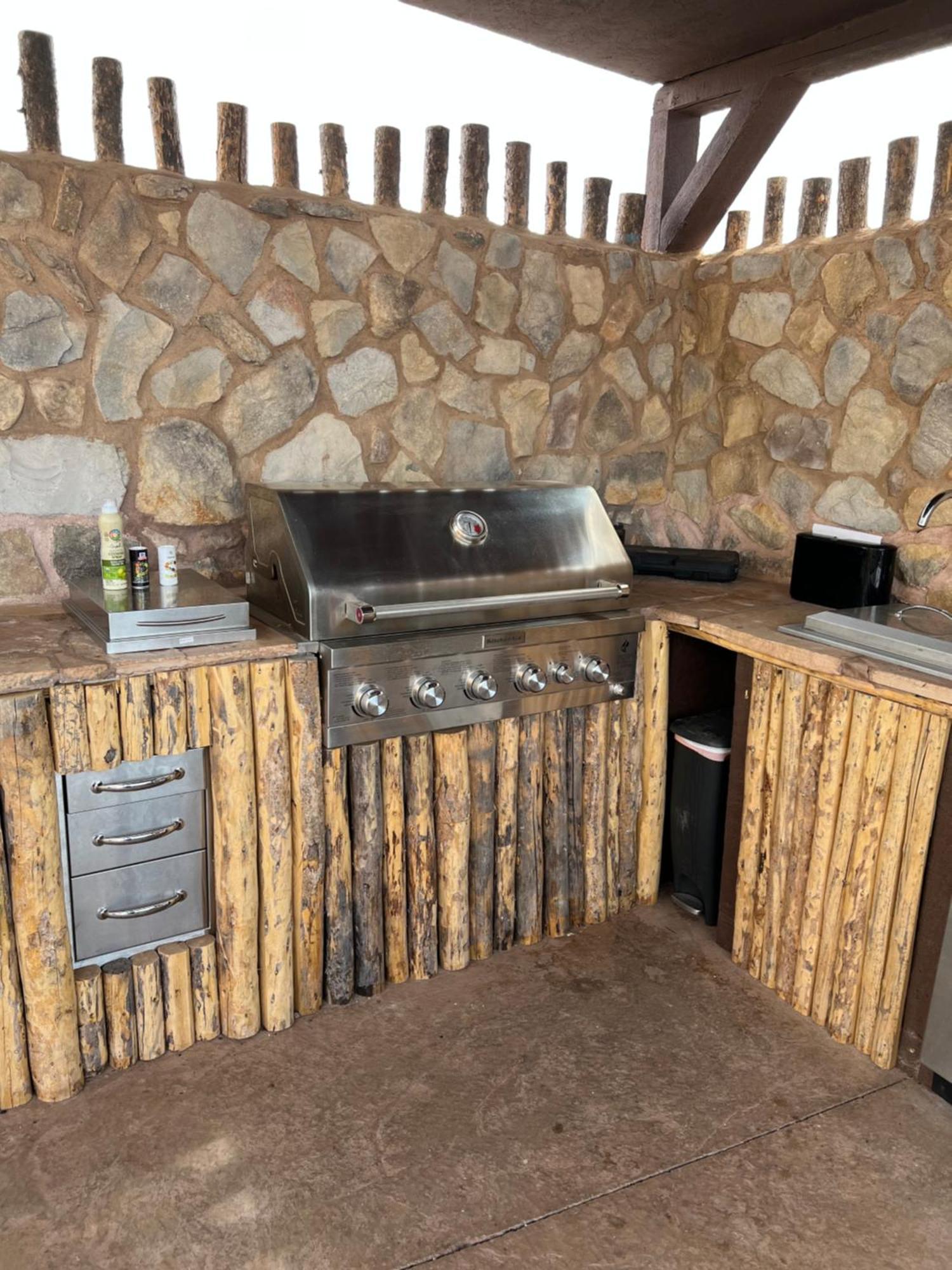 Zion White Bison Glamping & Rv Resort Virgin Kültér fotó